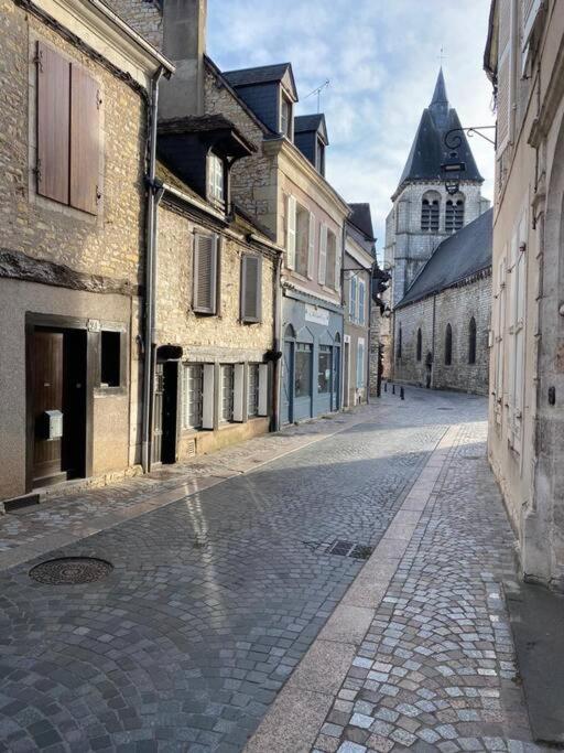 Le Petit Martial - Coeur De Ville,Refait A Neuf,Tout Equipe, Parking Châteauroux Esterno foto