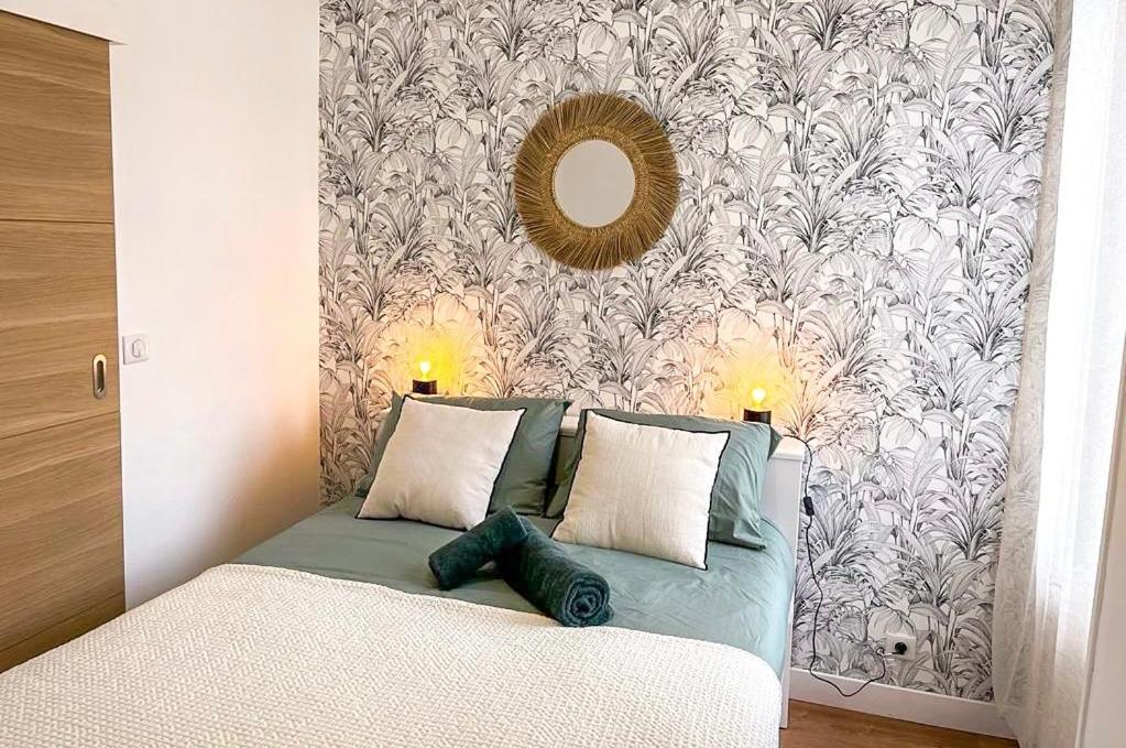 Le Petit Martial - Coeur De Ville,Refait A Neuf,Tout Equipe, Parking Châteauroux Esterno foto